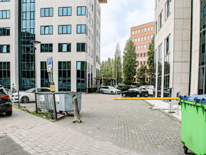 Parking garage
